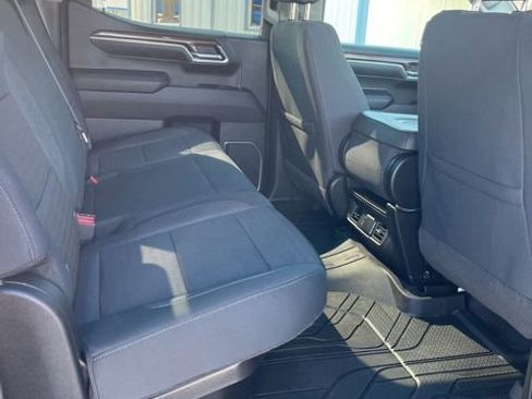 Used 2023 Chevrolet Silverado 1500 LT w/ Z71 Off-Road Package AWD/4WD image 9