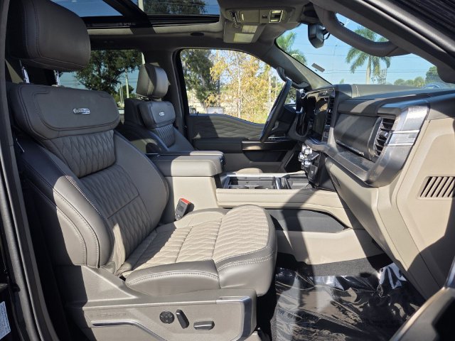 Used 2026 Ford F250 Platinum w/ Platinum Plus Package AWD/4WD image 18