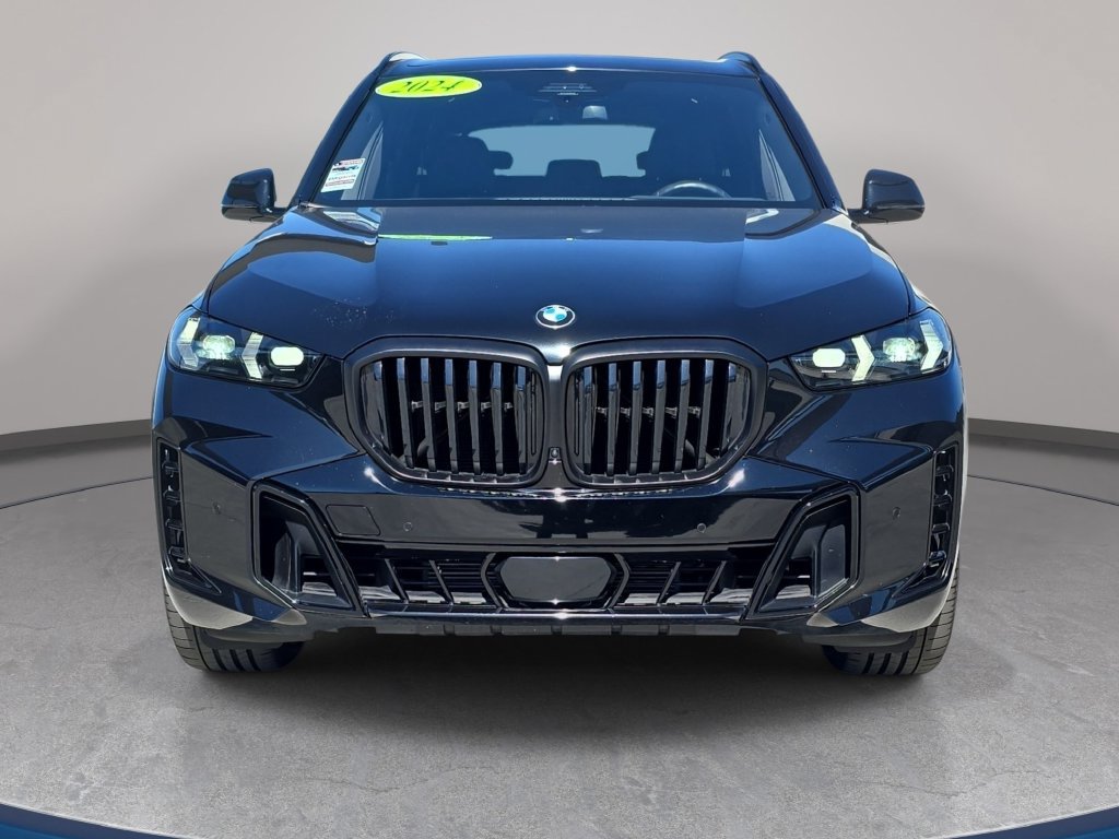 Used 2024 BMW X5 sDrive40i w/ M Sport Package RWD image 3