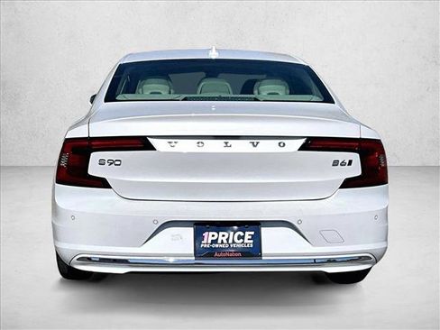 Used 2022 Volvo S90 B6 Inscription w/ Advanced Package AWD/4WD image 4