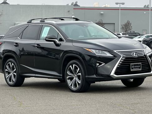 Used 2019 Lexus RX 350L w/ Premium Package image 5