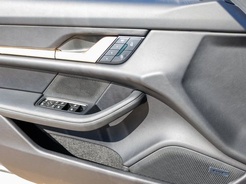 New 2025 Porsche Taycan 4S AWD/4WD image 23