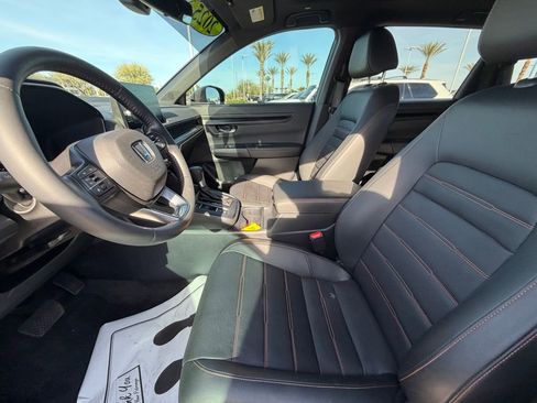 Used 2025 Honda CR-V Sport-L image 18