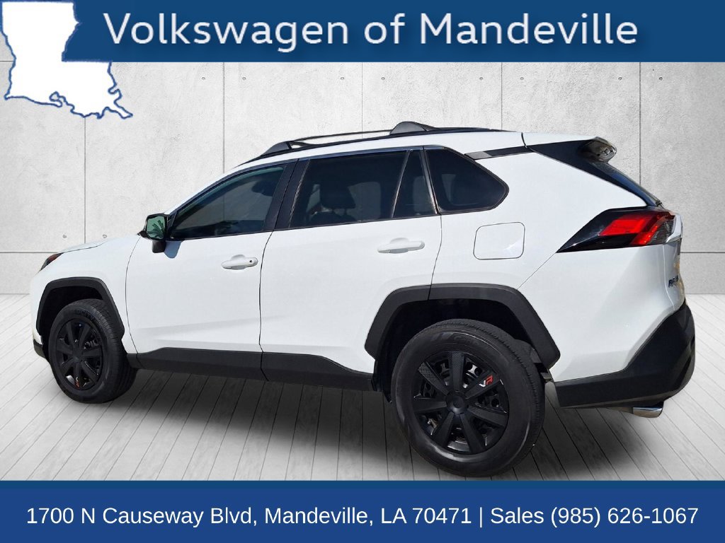 Used 2021 Toyota RAV4 LE FWD image 7