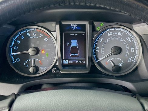 Used 2023 Toyota Tacoma TRD Sport image 24