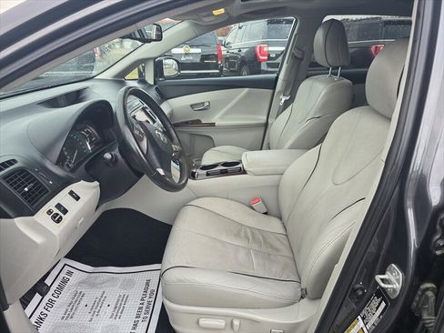 Used 2009 Toyota Venza AWD image 7