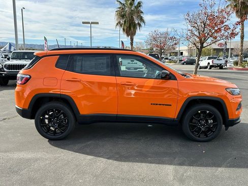 New 2026 Jeep Compass Latitude image 7