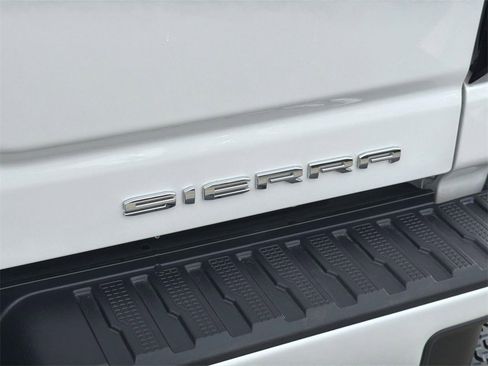 Used 2024 GMC Sierra 2500 Denali Ultimate image 28