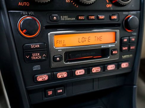 Used 2002 Lexus IS 300 image 21