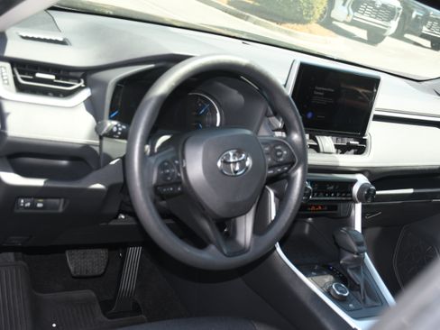 Certified 2024 Toyota RAV4 LE AWD/4WD image 8