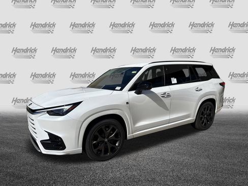 New 2026 Lexus TX 500h AWD image 5