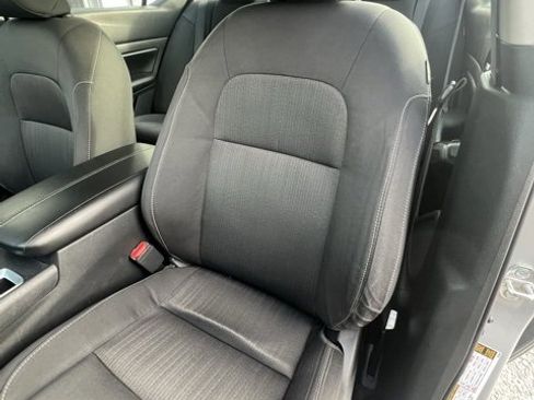 Used 2022 Nissan Altima 2.5 SV image 14