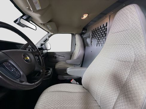 Used 2021 Chevrolet Express 2500 Work Van w/ Driver Convenience Package image 21
