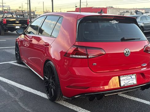 Used 2018 Volkswagen Golf R 4-Door AWD/4WD image 5