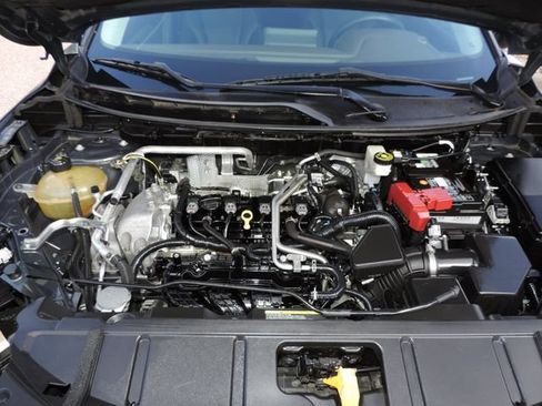 Used 2021 Nissan Rogue S FWD image 19