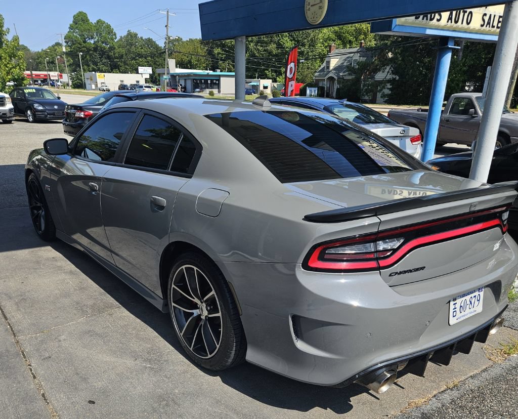 Used 2017 Dodge Charger R/T Scat Pack w/ Technology Group RWD image 3