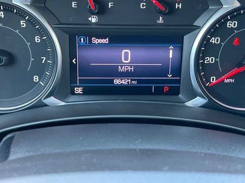 Used 2020 GMC Terrain SLE w/ LPO, Floor Liner Package AWD/4WD image 34