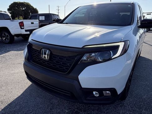 Used 2021 Honda Passport Sport image 10