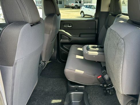 New 2026 Nissan Frontier SV AWD/4WD image 32