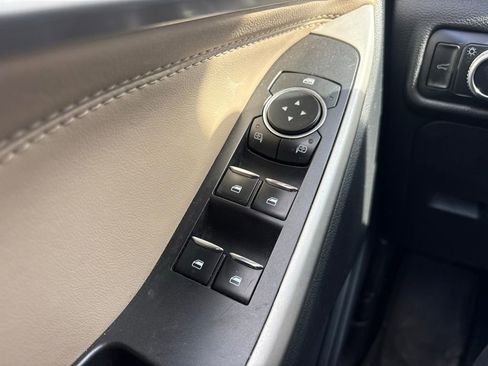 Used 2022 Ford Explorer XLT RWD image 25