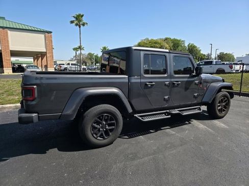 Used 2023 Jeep Gladiator Sport image 5