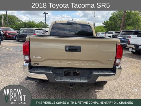 Used 2018 Toyota Tacoma SR5 image 5