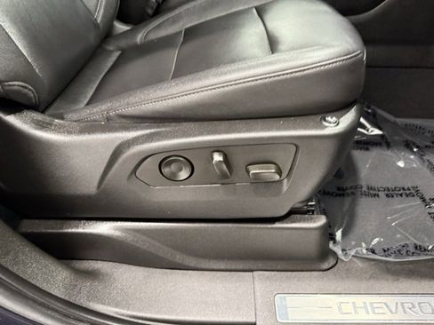 Used 2022 Chevrolet Tahoe Z71 w/ Luxury Package image 21