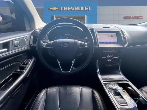 Used 2019 Ford Edge Titanium AWD/4WD image 8