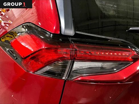 Certified 2022 Toyota RAV4 XLE image 28