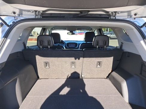 Used 2020 GMC Terrain SLT image 11