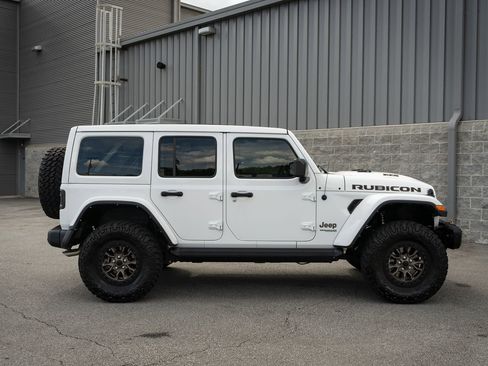 Used 2022 Jeep Wrangler Unlimited Rubicon w/ Trailer Tow Package AWD/4WD image 23