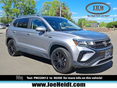 Certified 2023 Volkswagen Taos SE w/ Panoramic Sunroof Package