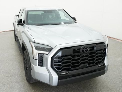New 2026 Toyota Tundra Limited AWD/4WD image 17