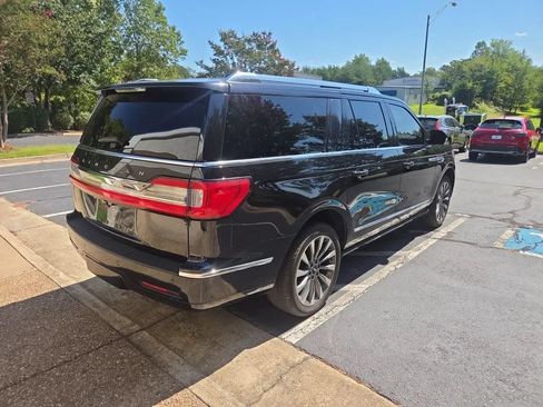 Used 2021 Lincoln Navigator L Reserve RWD image 3