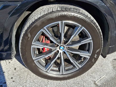 Used 2022 BMW X6 xDrive40i w/ M Sport Package image 9
