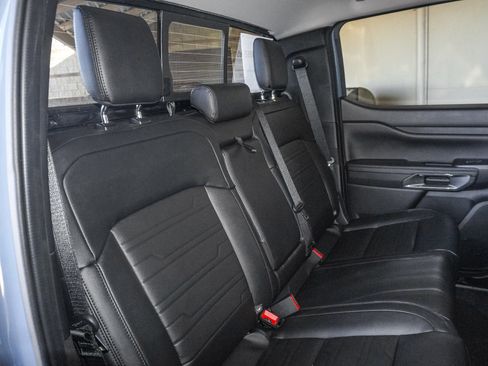 New 2025 Ford Ranger Lariat w/ Black Appearance Package image 45