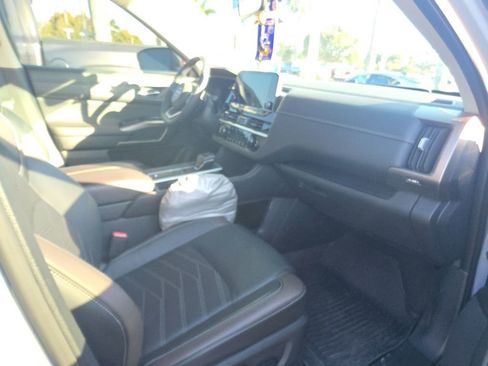 Used 2024 Nissan Pathfinder Platinum w/ Cargo Package image 4