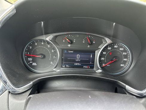 Used 2024 Chevrolet Equinox LT w/ LPO, Floor Liner Package FWD image 38