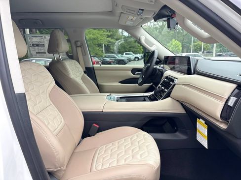New 2026 Nissan Armada Platinum AWD/4WD image 37
