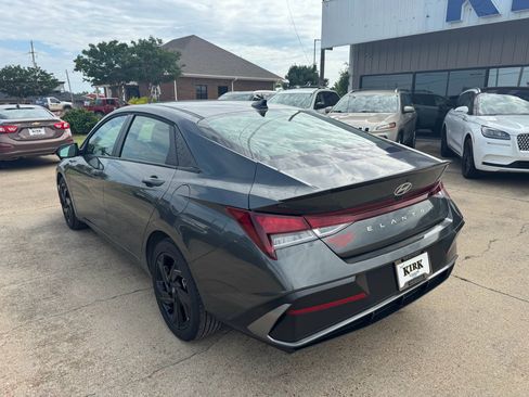 Used 2026 Hyundai Elantra Sport FWD image 3
