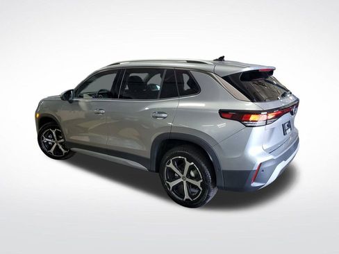 New 2025 Volkswagen Tiguan SE image 3