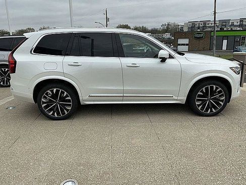 New 2026 Volvo XC90 T8 Ultra w/ Protection Package Premier AWD/4WD image 7