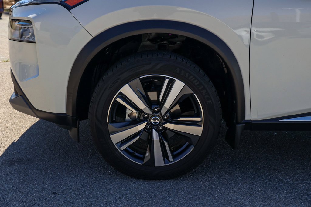 Used 2021 Nissan Rogue SL FWD image 12