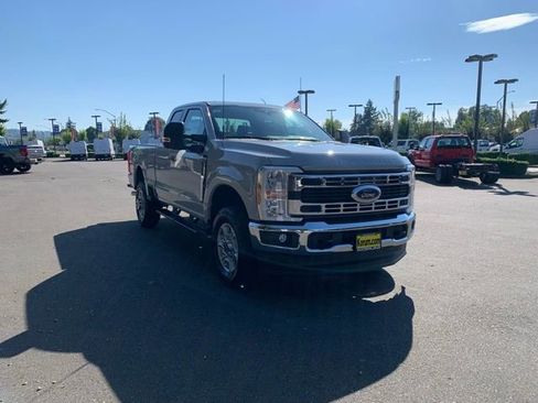 New 2026 Ford F350 XLT w/ FX4 Off-Road Package image 8