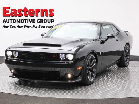Used 2021 Dodge Challenger R/T Scat Pack RWD image 1