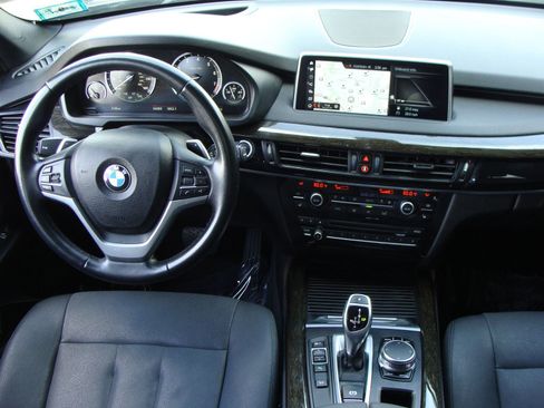 Used 2018 BMW X5 xDrive35i w/ Driving Assistance Package image 9