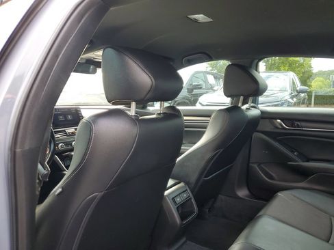 Used 2022 Honda Accord Sport image 11