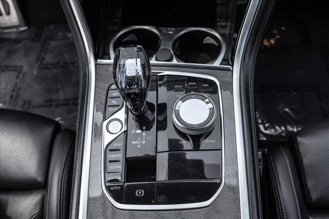Used 2019 BMW M850i xDrive Coupe w/ M Carbon Exterior Package AWD/4WD image 19