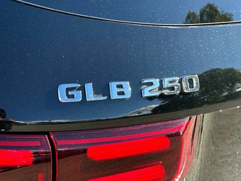 Certified 2024 Mercedes-Benz GLB 250 4MATIC w/ Exclusive Package image 36