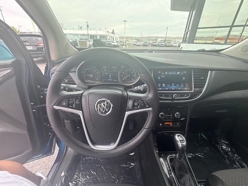 Used 2019 Buick Encore Preferred AWD/4WD image 11